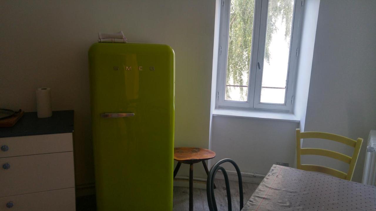 Hostel Du Lapin Blanc Сен-Бриё Экстерьер фото