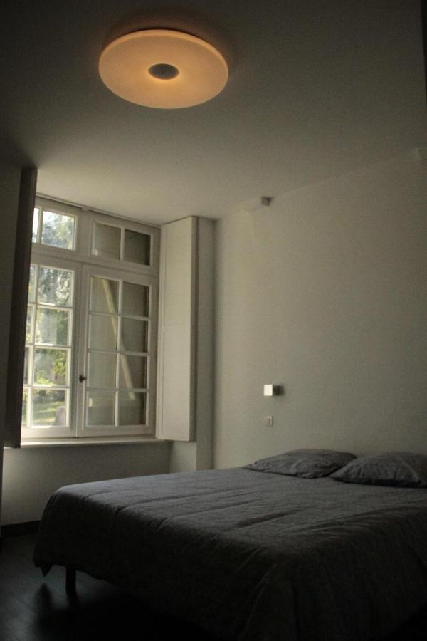 Hostel Du Lapin Blanc Сен-Бриё Экстерьер фото